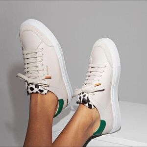 Axel Arigato Dhoe: Clean 90 Triple Sneaker